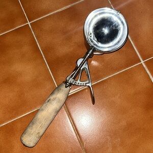 Vintage Ice Cream Scoop